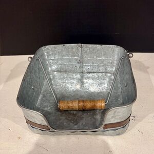 Galvanized Metal Kitchen Caddy with Wooden Handle